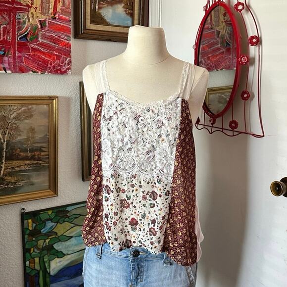 dream out loud white bohemian floral lace tank top - Picture 1 of 3